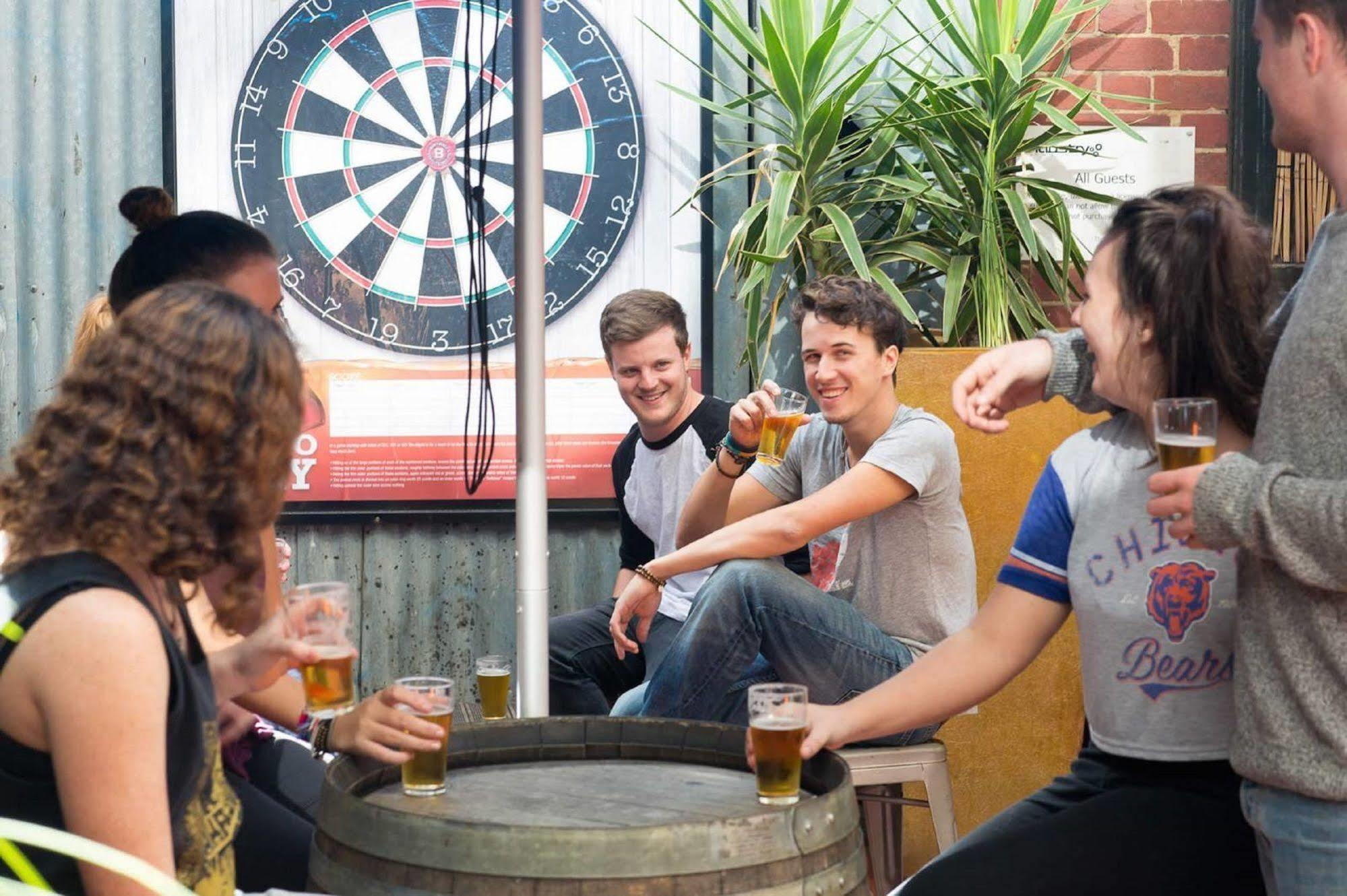 Nomads Melbourne Backpackers Hostel Eksteriør bilde